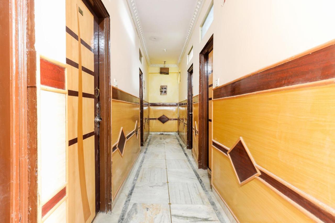 Oyo 62194 Pleasure Palace Hotell Indore Eksteriør bilde