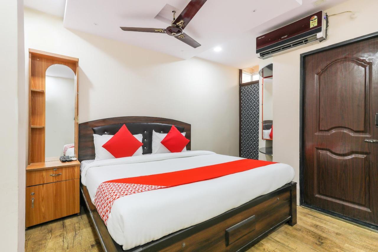 Oyo 62194 Pleasure Palace Hotell Indore Eksteriør bilde