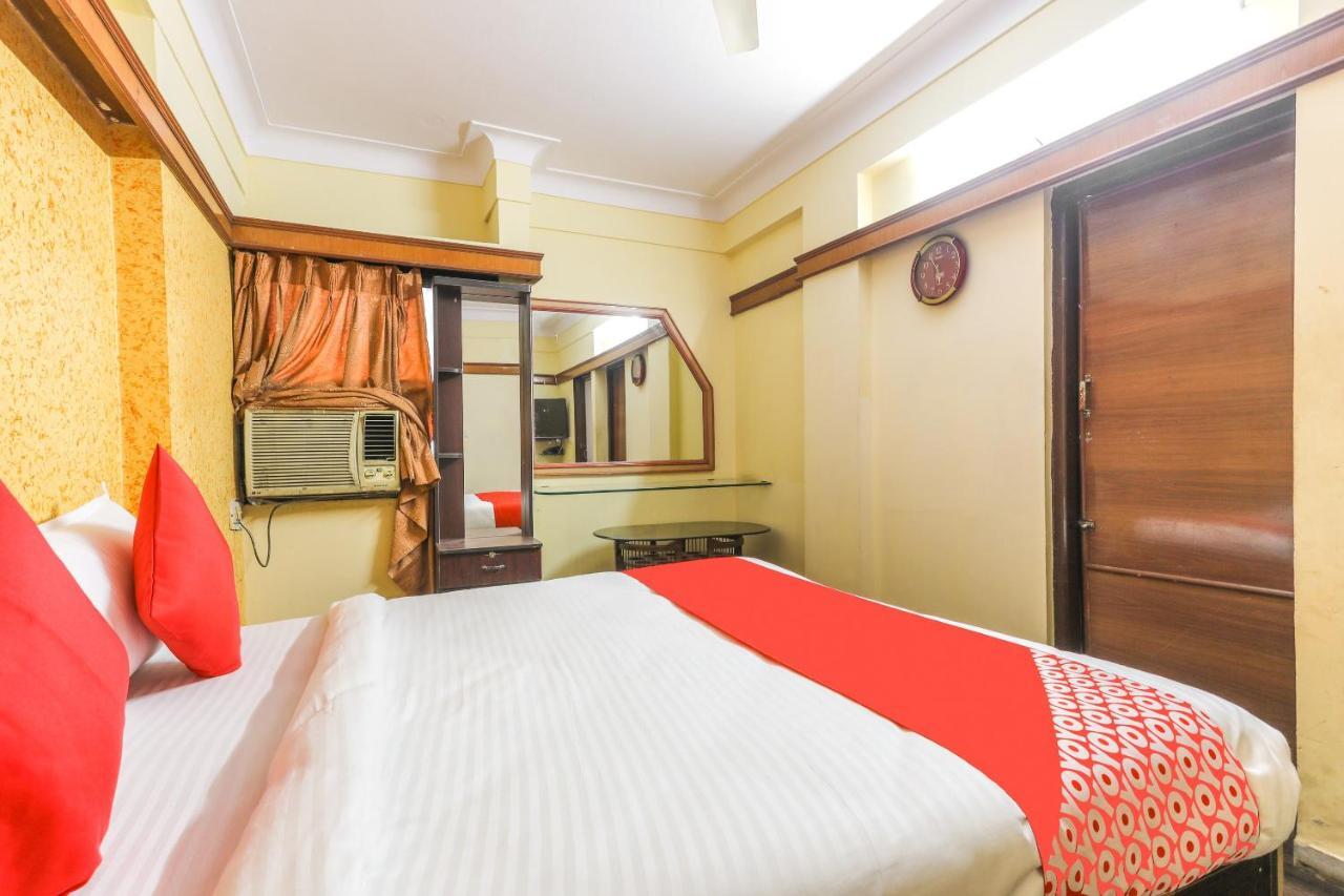 Oyo 62194 Pleasure Palace Hotell Indore Eksteriør bilde