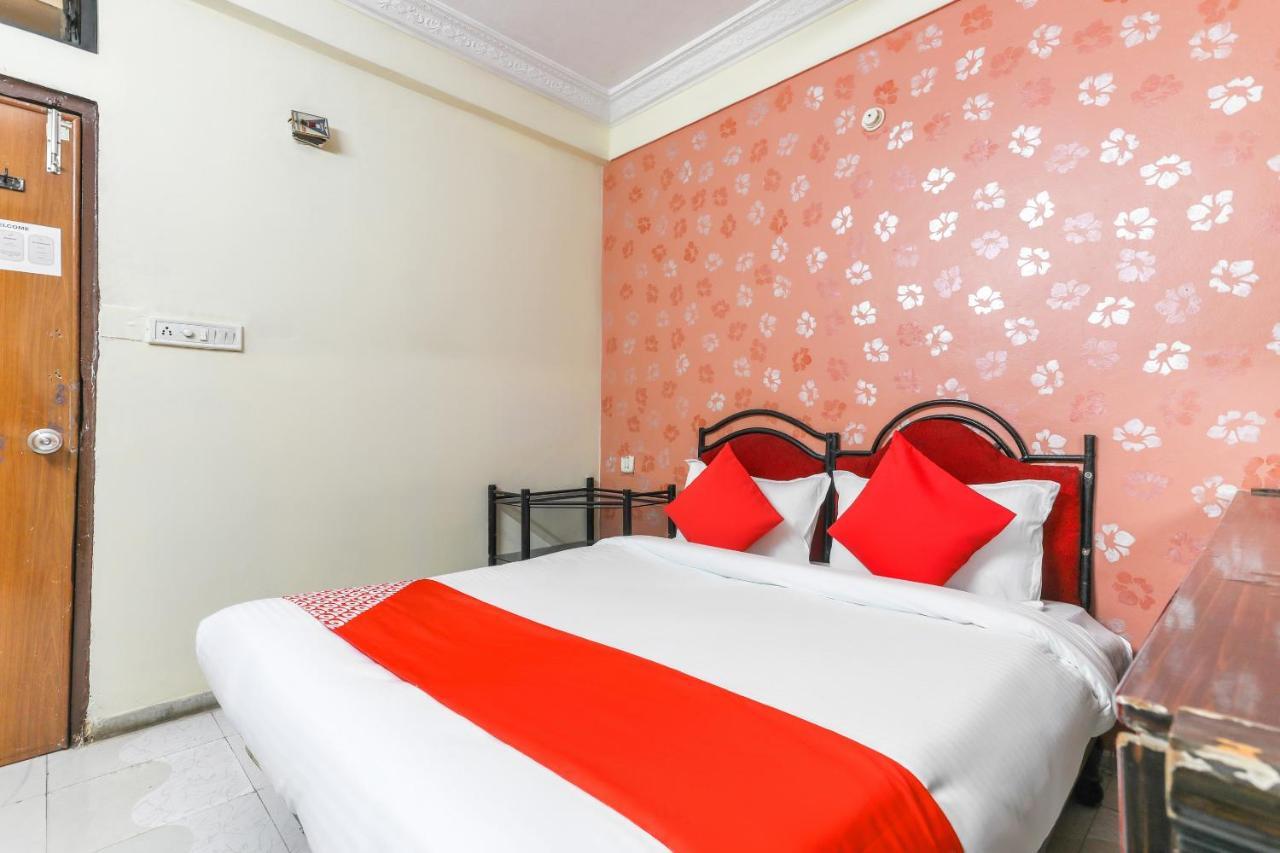 Oyo 62194 Pleasure Palace Hotell Indore Eksteriør bilde