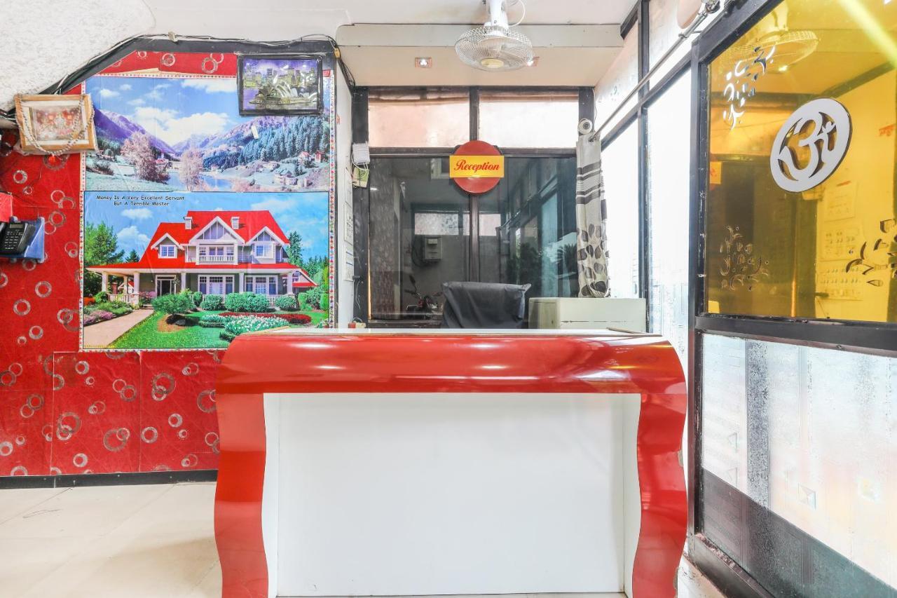 Oyo 62194 Pleasure Palace Hotell Indore Eksteriør bilde
